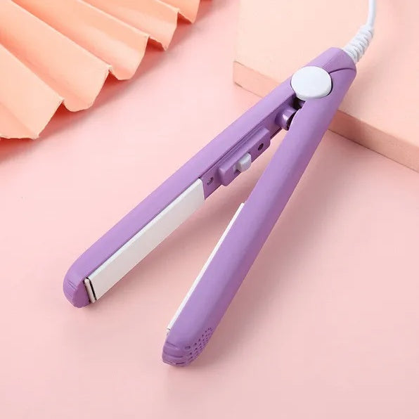 ‍♀️Mini 2-in-1 Hair Iron – Straighten & Curl Anytime, Anywhere